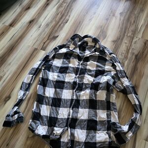 H&M Black and White Plaid Button-Up Shirt